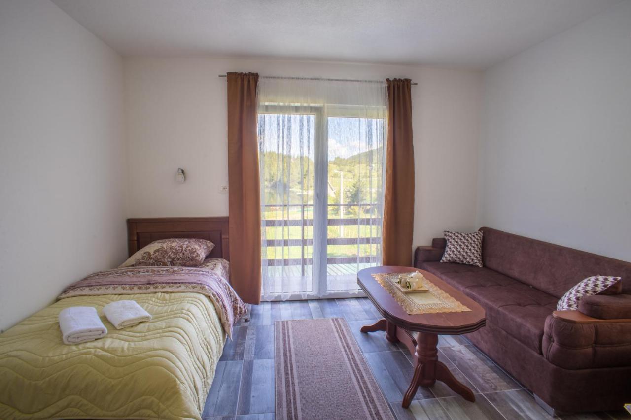 Apartmani Jezero Zabljak  Exterior photo